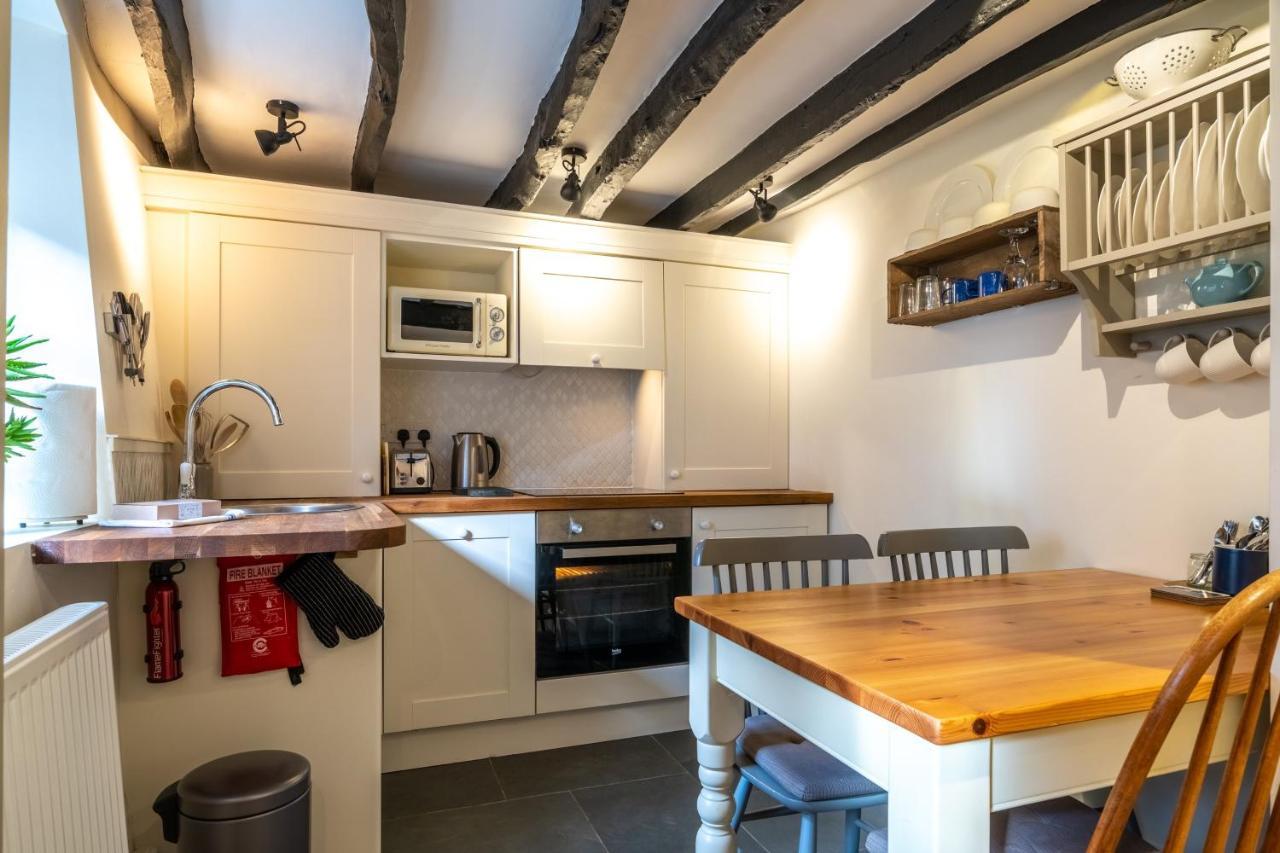 Low Nook Cottage - Gorgeous Decor โบรกห์ตัน อิน เฟอร์เนส ภายนอก รูปภาพ