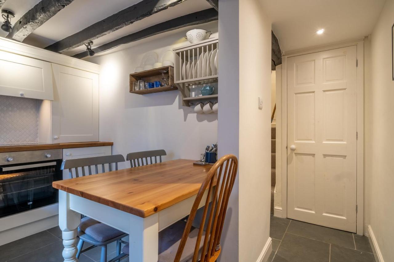 Low Nook Cottage - Gorgeous Decor โบรกห์ตัน อิน เฟอร์เนส ภายนอก รูปภาพ