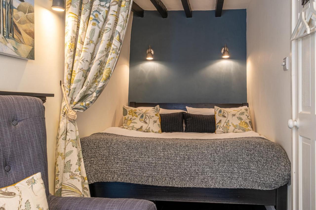 Low Nook Cottage - Gorgeous Decor โบรกห์ตัน อิน เฟอร์เนส ภายนอก รูปภาพ
