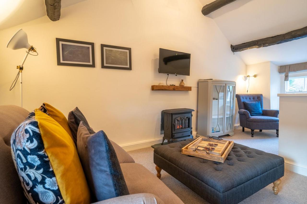 Low Nook Cottage - Gorgeous Decor โบรกห์ตัน อิน เฟอร์เนส ภายนอก รูปภาพ