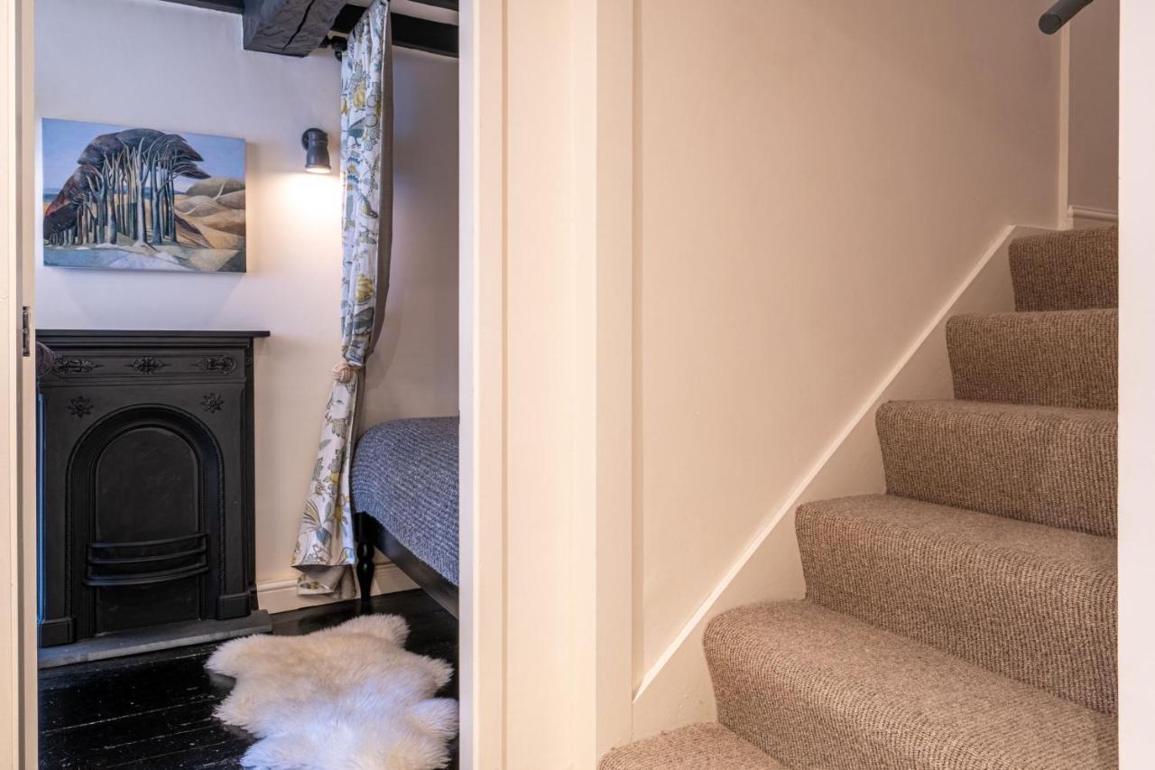 Low Nook Cottage - Gorgeous Decor โบรกห์ตัน อิน เฟอร์เนส ภายนอก รูปภาพ