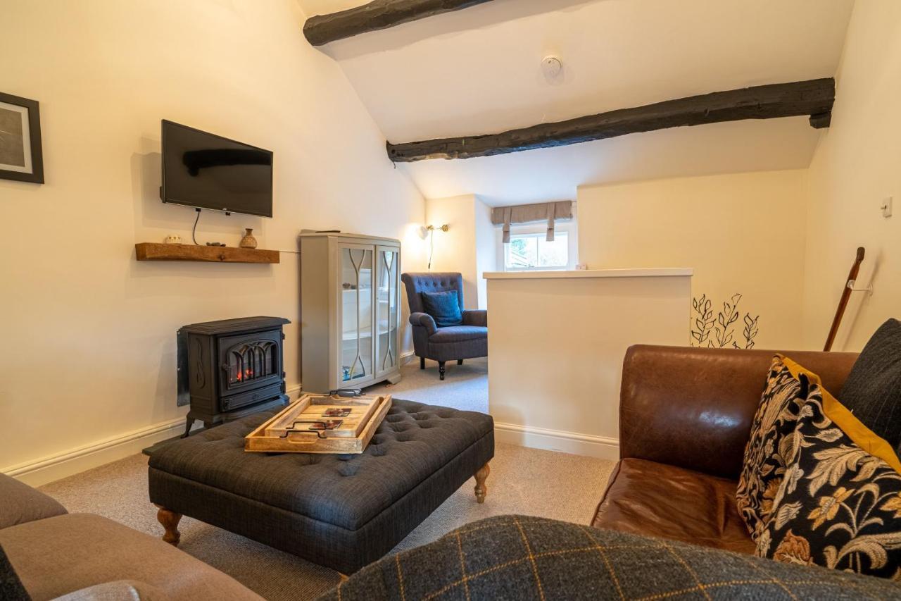 Low Nook Cottage - Gorgeous Decor โบรกห์ตัน อิน เฟอร์เนส ภายนอก รูปภาพ